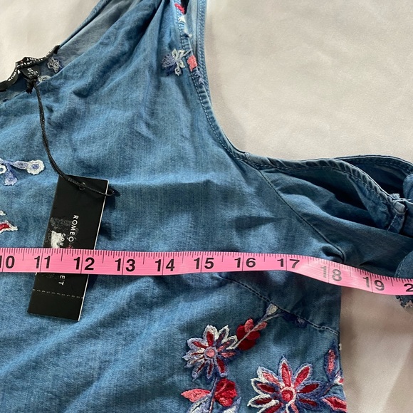 Romeo + Juliet | Chambray Embroidered Top With Shoulder Ties - Picture 9 of 12